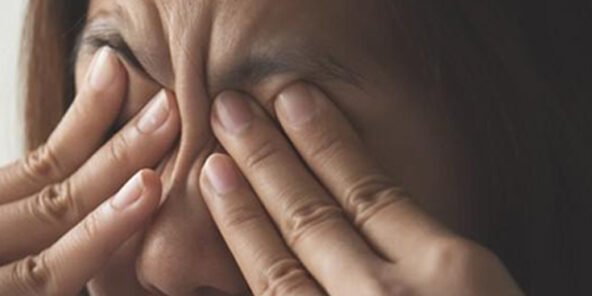 Sintomas a Sensibilidade à Luz, a Cheiros e ao Barulho?